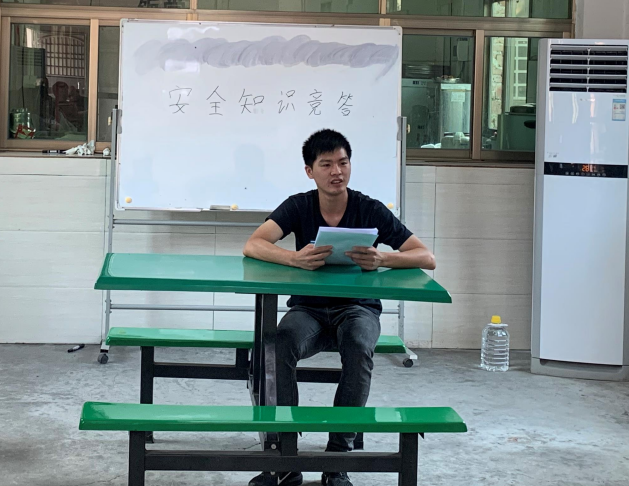 競(jìng)賽爭(zhēng)高低，安全入人心